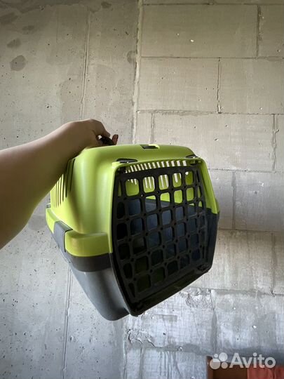 Переноска для кошек и собак