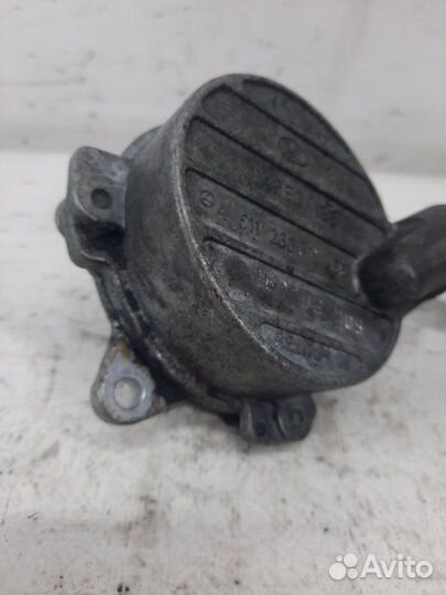 Насос вакуумный Mercedes-Benz M-Class джип 2.7 612