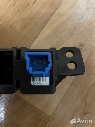 Кнопка обогрева руля Ниссан Лиф Aze0