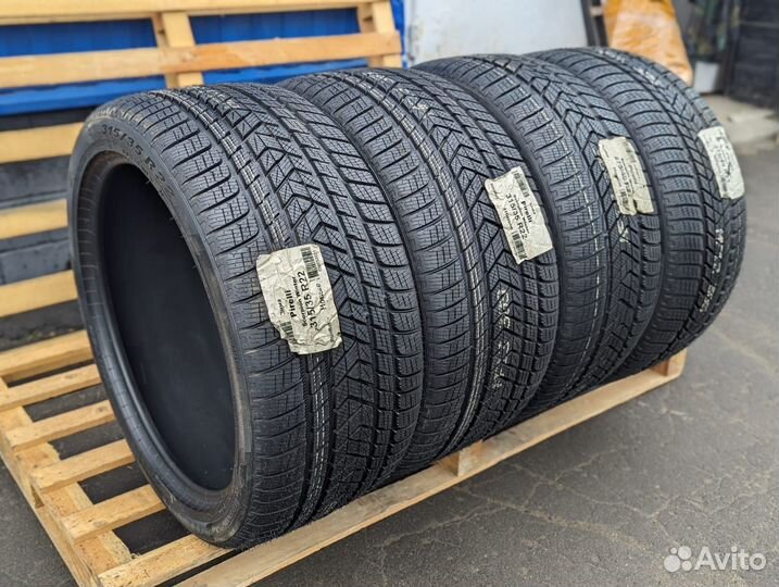 Pirelli Scorpion Winter 275/40 R22 и 315/35 R22 111V