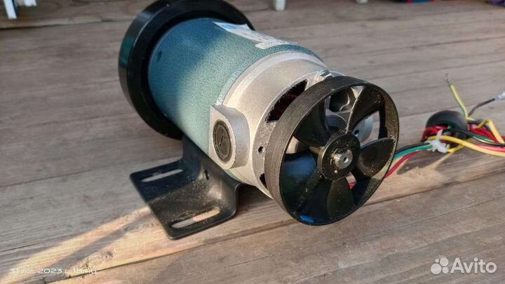 Двигатель для беговой дорожки