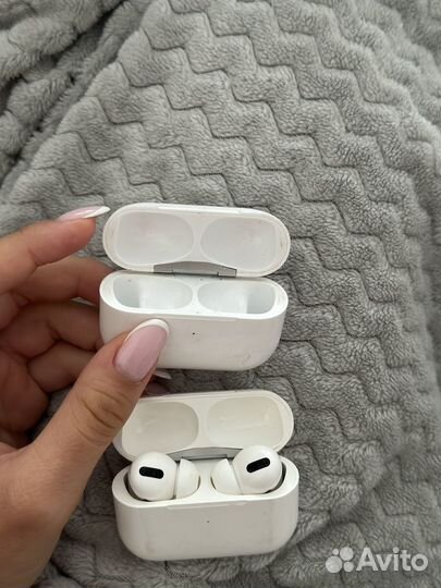 Наушники airpods