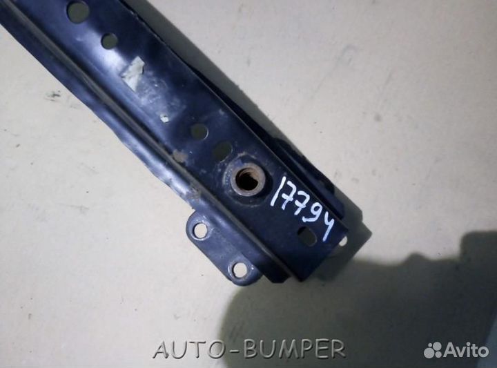 Volkswagen Touareg 2003- Усилитель бампера заднего