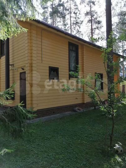 Коттедж 210 м² на участке 24,2 сот.