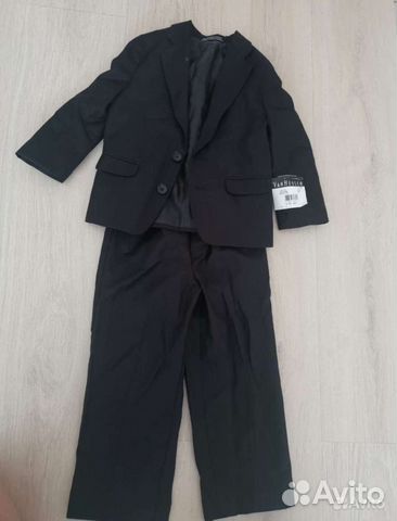 Брючный костюм для мальчика новый