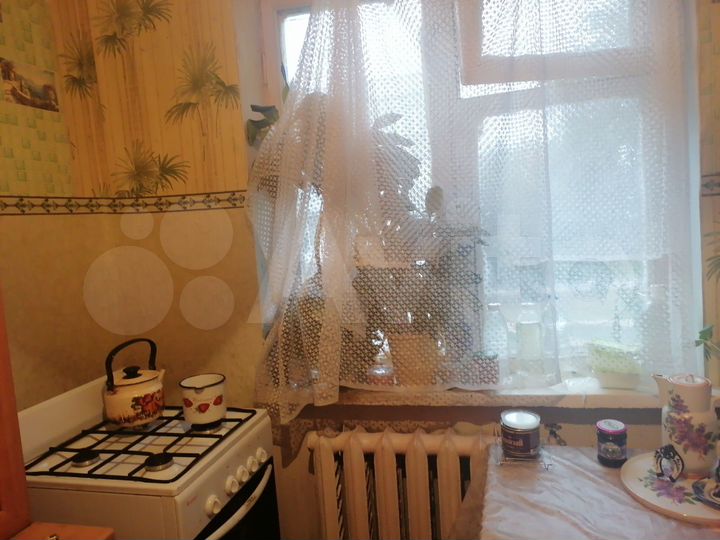 1-к. квартира, 32 м², 4/4 эт.