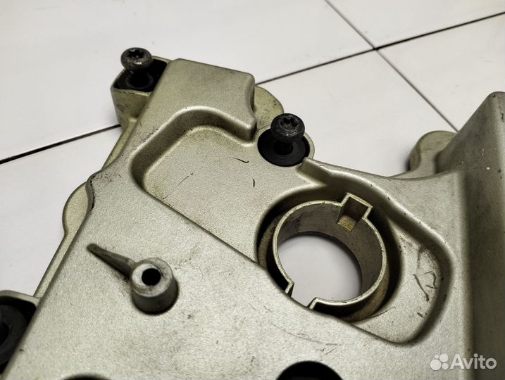 Крышка клапанная Audi A5 8T