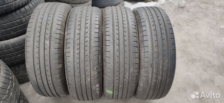 Goodyear EfficientGrip SUV 215/60 R17 96H