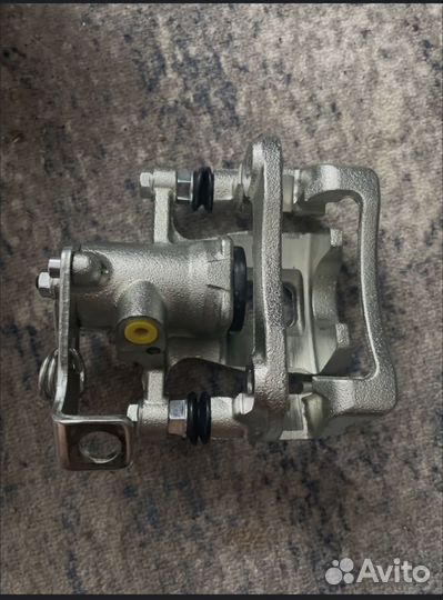 Суппорт задний правый solaris