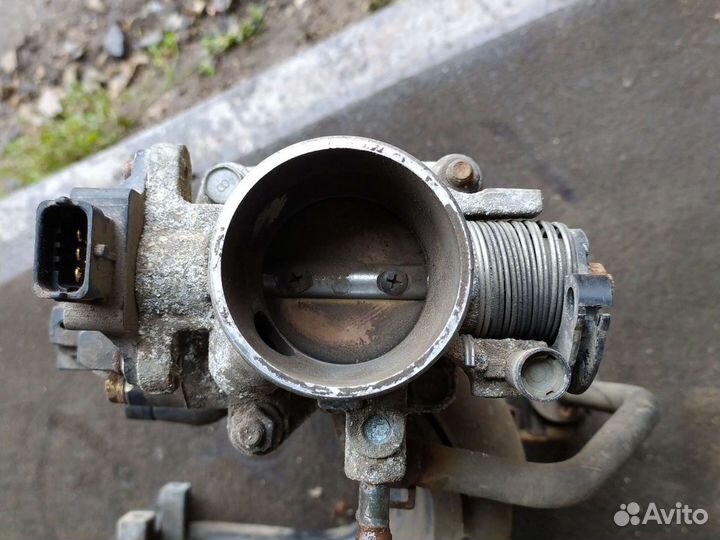 Впускной коллектор hyundai accent 2004 года