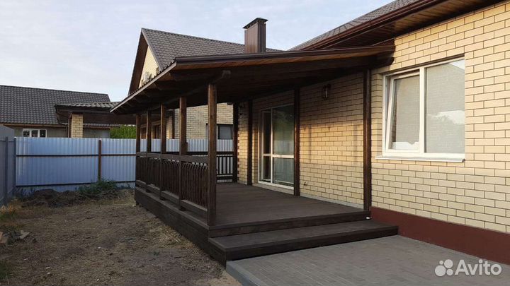 Отделка деревом, террасная доска, ламинат и т. д