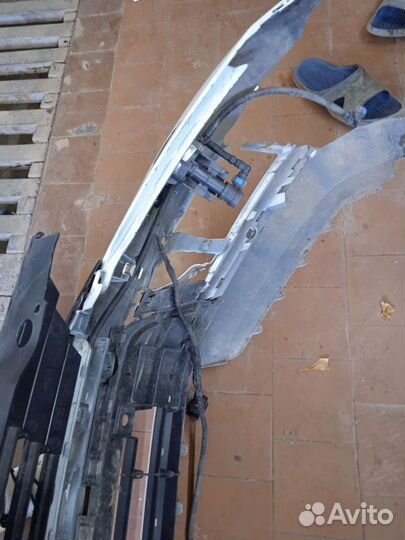 Передний бампер Volkswagen jetta 6 рестайлинг 2016