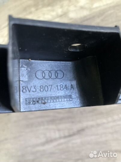 Кронштейн бампера переднего Audi A3 2013-2016