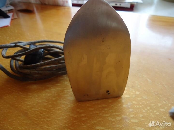 Ретро утюг (дорожный). Сделано в СССР