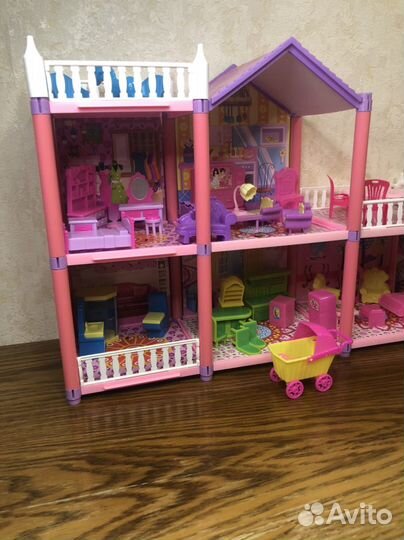 Кукольный домик с мебелью бу