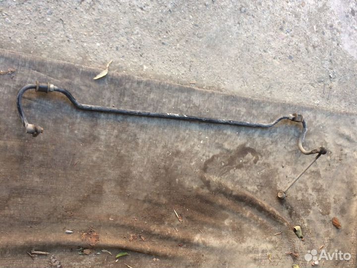 Стабилизатор задний Toyota Camry 40