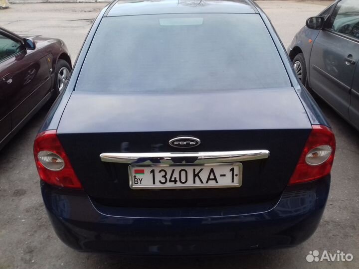 Заднее стекло Форд Фокус 2 седан