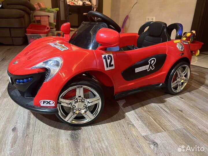 Детский электромобиль