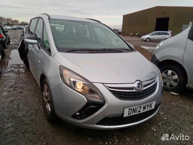 Разбор на запчасти Opel Zafira C 2011