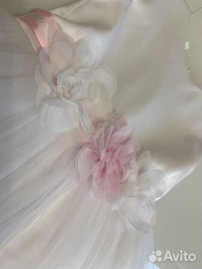 Детское нарядное платье 98