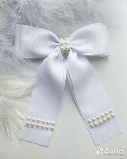 Бант белый