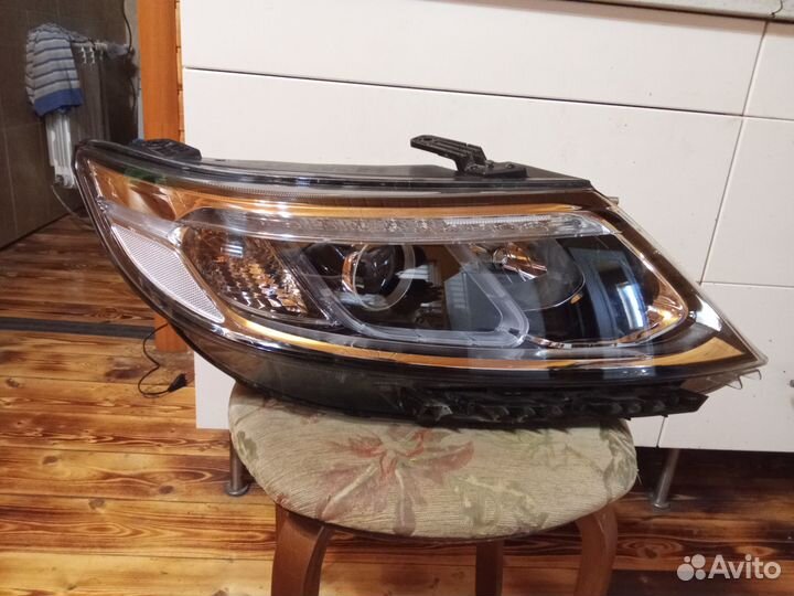 Фара правая киа соренто с12по20год 92102-2Р550