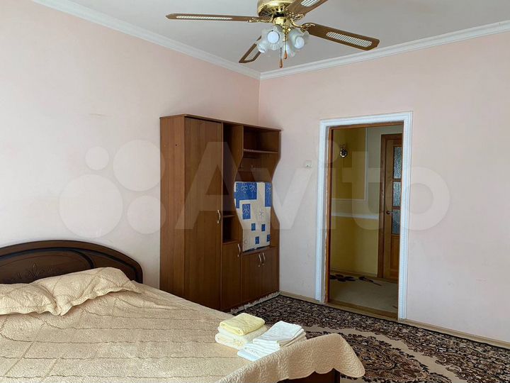 3-к. квартира, 70 м², 3/3 эт.