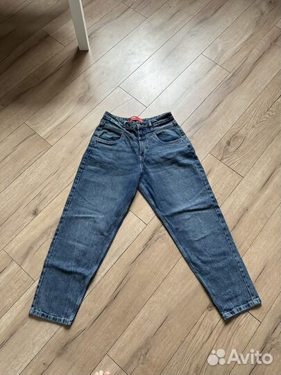 Джинсы новые