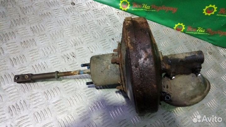 Вакуумный усилитель тормозов Audi 80 седан 1.8