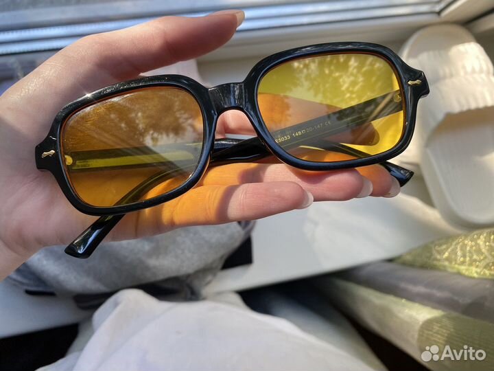 Солнцезащитные очки