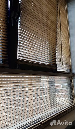 Жалюзи и рулонные шторы на окна