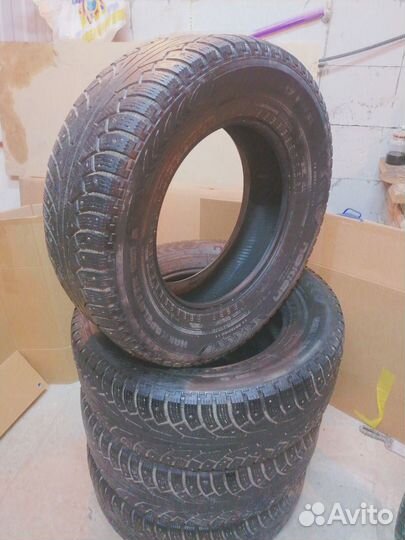 Nokian Tyres Hakkapeliitta SUV 265/70 R17