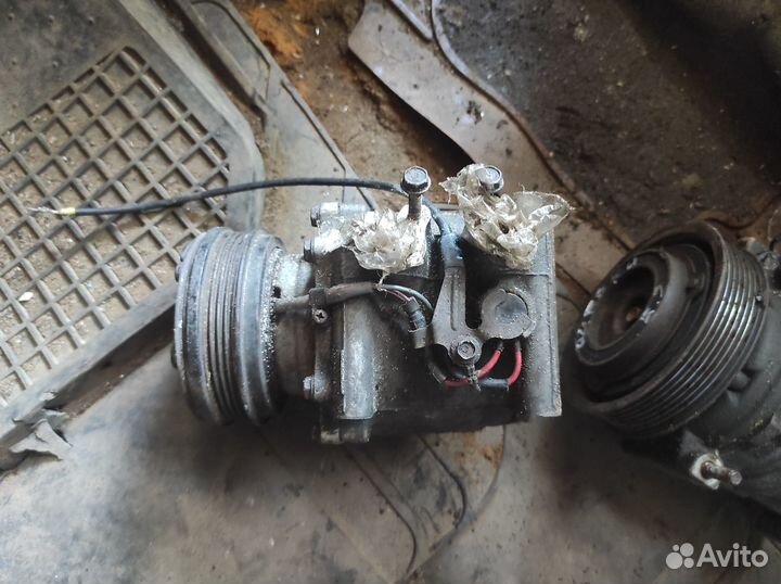 Компрессор кондиционера Honda HR-V