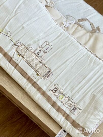 Бортик бампер в кроватку Mothercare 33х345