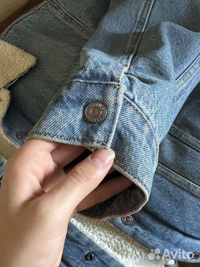 Джинсовая куртка женская levis