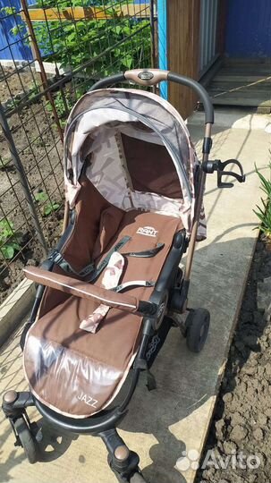 Прогулочная коляска