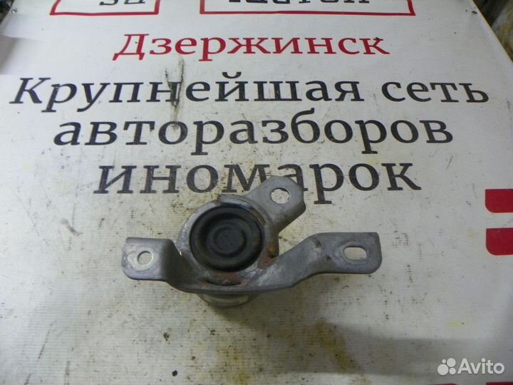 Опора двигателя правая Ford S-MAX