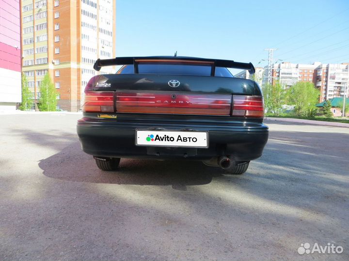 Toyota Camry 1.8 AT, 1993, 450 000 км