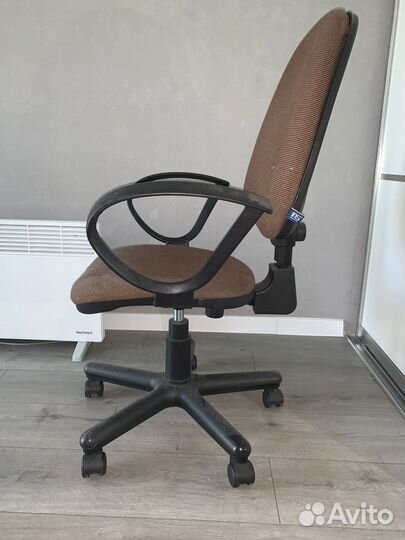 Компьютерное кресло