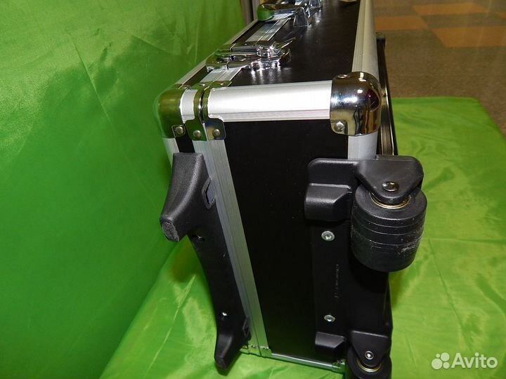 Кейс-педалборд