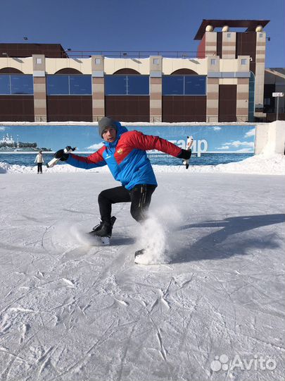 Индивидуальный тренер по катанию на коньках