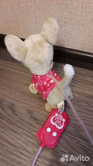 Интерактивная собака чи чи лав на поводке