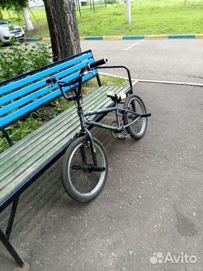 Трюковой велосипед BMX б/у