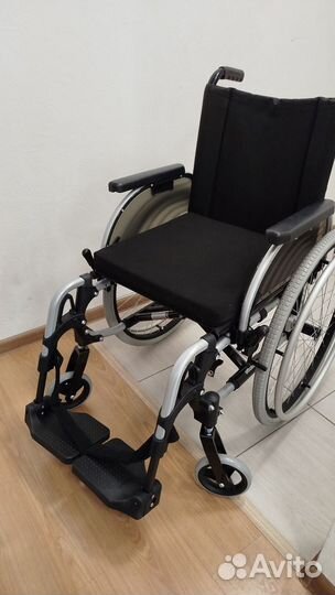 Коляска инвалидная Ottobock 43см