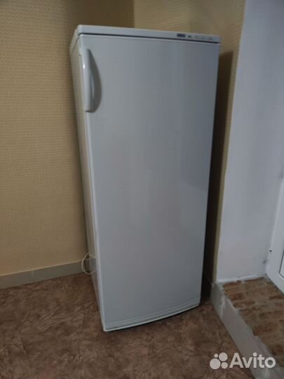 Морозильная камера бу Атлант