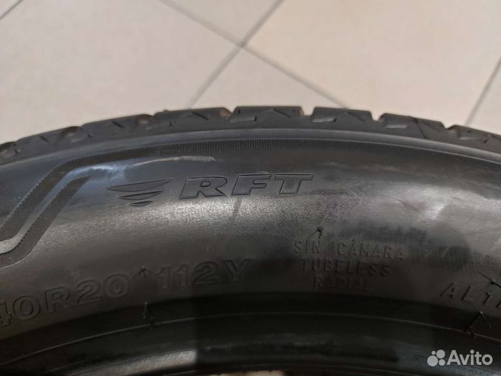 Bridgestone Alenza 001 305/40 R20 и 275/45 R20