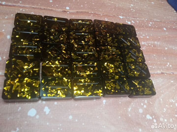 Руны чёрные с золотым