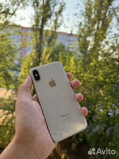 iPhone X, 64 ГБ