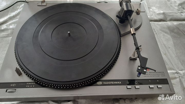 Проигрыватель винила