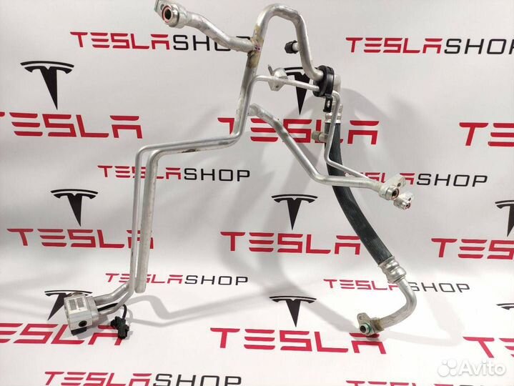 Трубка кондиционера Tesla Model X 2017